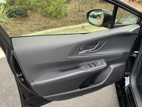 New 2026 Toyota Prius Plug-In Hybrid FWD image 17