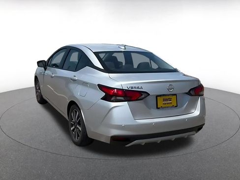 Used 2025 Nissan Versa SV FWD image 11