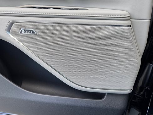 New 2026 Lincoln Nautilus Premier w/ Equipment Group 102A image 21