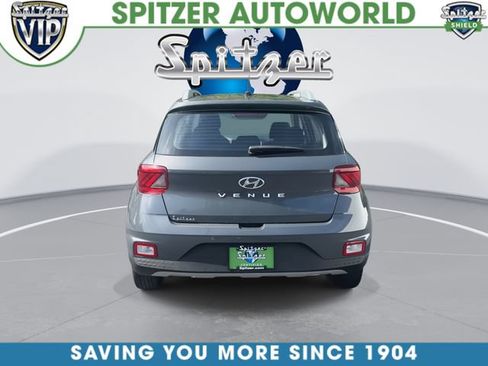 Used 2025 Hyundai Venue SEL FWD image 8