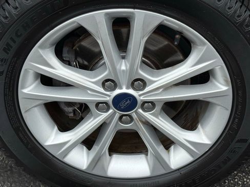 Used 2018 Ford Escape SEL image 10