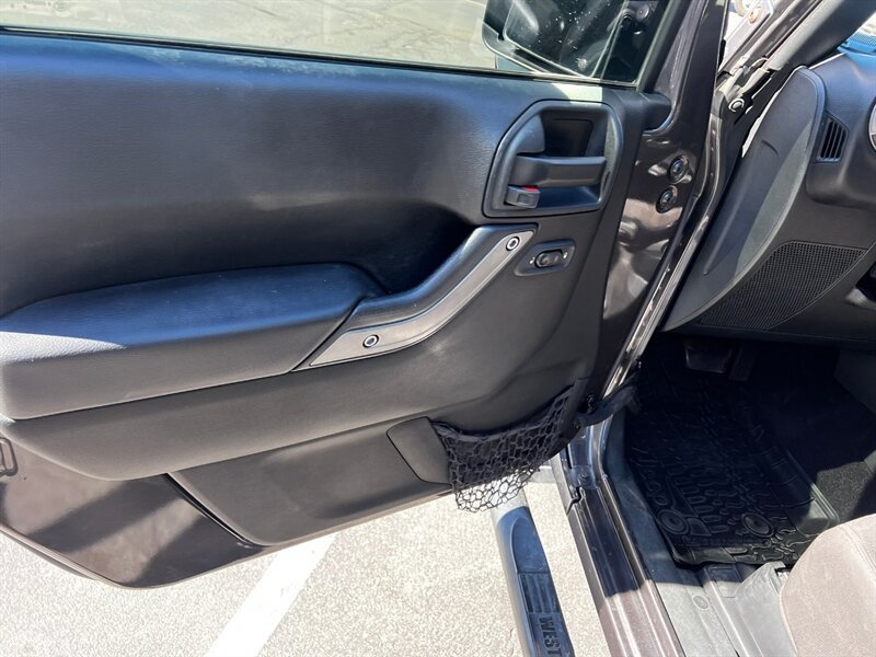 Used 2018 Jeep Wrangler Sport AWD/4WD image 20