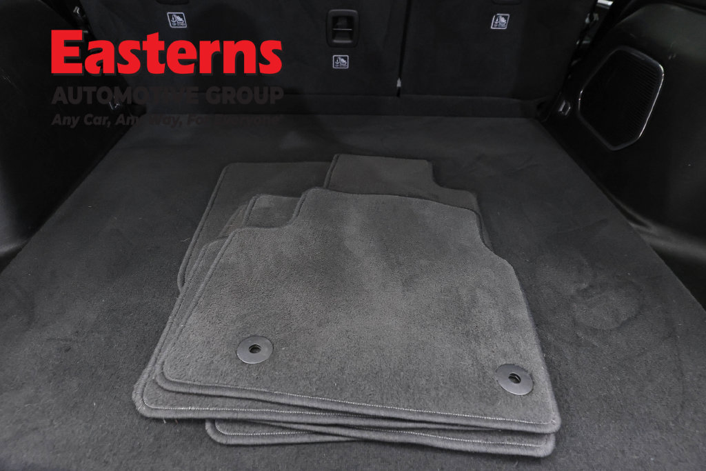 Used 2023 Jeep Grand Cherokee 4WD 4xe image 10