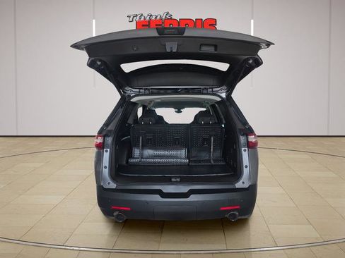 Used 2020 Chevrolet Traverse LT FWD image 30