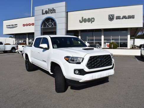 Used 2023 Toyota Tacoma TRD Sport image 1