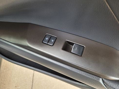 Used 2023 Toyota Camry XLE image 8