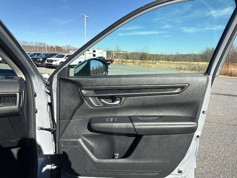 Certified 2025 Honda CR-V LX image 18