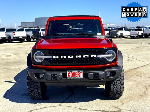 Used 2023 Ford Bronco Wildtrak image 4