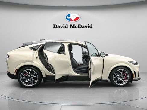 Used 2025 Ford Mustang Mach-E GT image 18