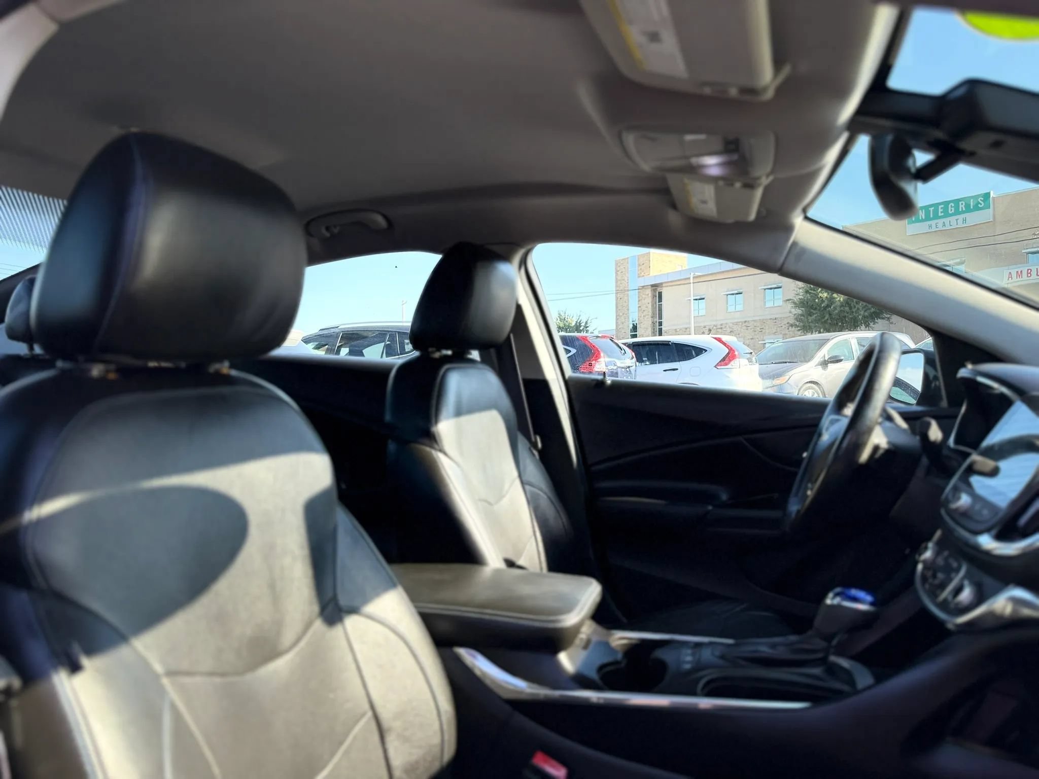 Used 2017 Chevrolet Volt Premier w/ Driver Confidence II Package FWD image 22