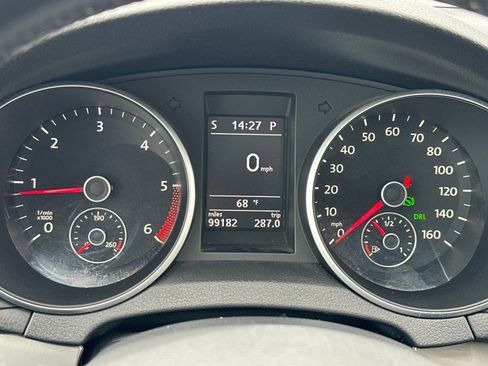 Used 2011 Volkswagen Golf TDI FWD image 26