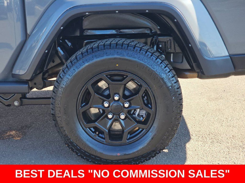 Used 2022 Jeep Gladiator Sport AWD/4WD image 36