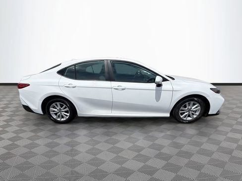 Used 2025 Toyota Camry LE FWD image 8