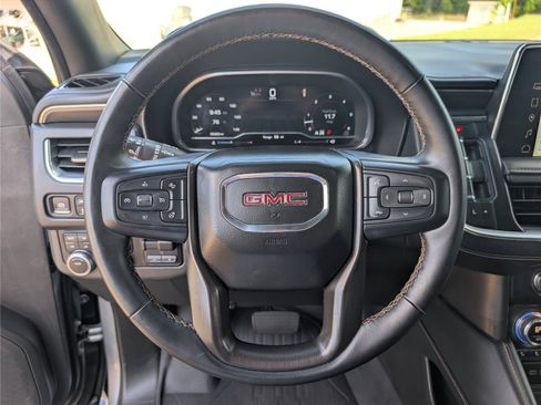 Used 2023 GMC Yukon AT4 w/ Technology Package AWD/4WD image 25