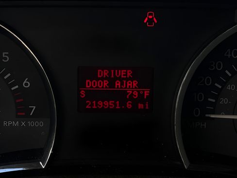 Used 2008 Mercury Mountaineer AWD image 24