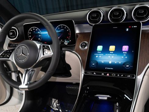 New 2027 Mercedes-Benz GLC 300 4MATIC image 18