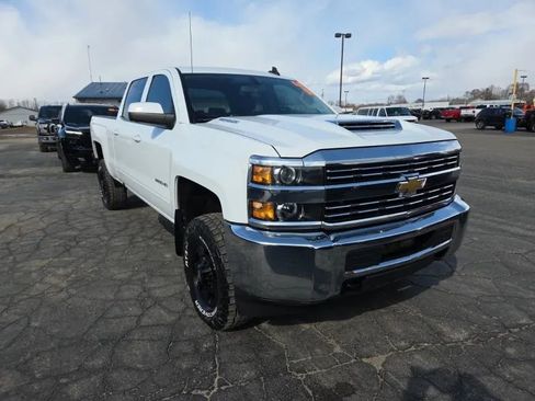 Used 2017 Chevrolet Silverado 2500 LT image 1