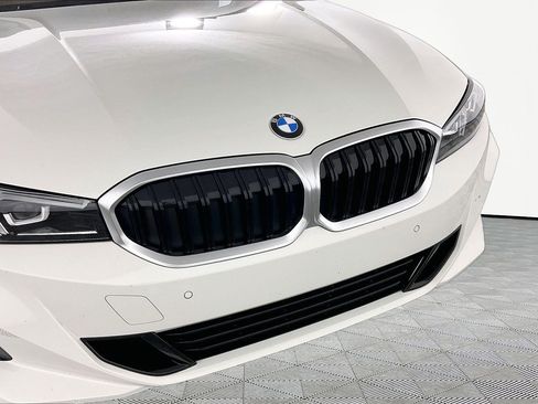 Used 2023 BMW 330i xDrive Sedan w/ Premium Package AWD/4WD image 28