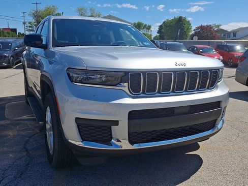 Used 2024 Jeep Grand Cherokee L Laredo w/ Luxury Tech Group I AWD/4WD image 2
