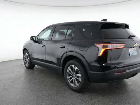 Used 2025 Chevrolet Equinox LT image 6