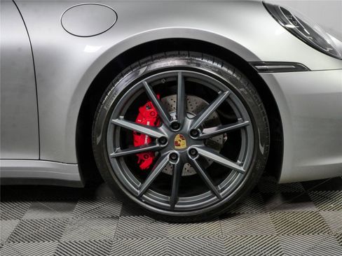Certified 2022 Porsche 911 Carrera RWD image 36
