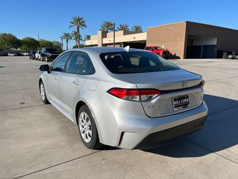 Used 2026 Toyota Corolla LE FWD image 8