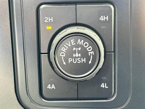 New 2026 Ford F150 Lariat w/ Equipment Group 501A Mid AWD/4WD image 16