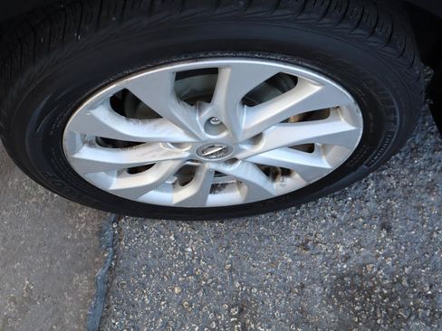 Used 2019 Nissan Sentra SV FWD image 28