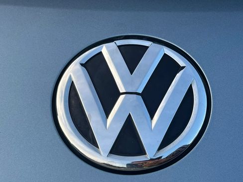 Used 2016 Volkswagen Beetle 1.8T Denim FWD image 42