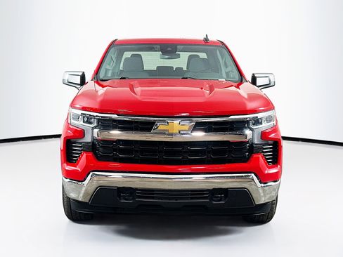 Used 2023 Chevrolet Silverado 1500 LT AWD/4WD image 2