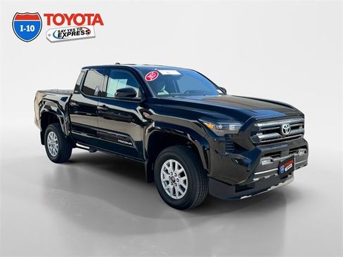 Certified 2025 Toyota Tacoma SR5 image 7
