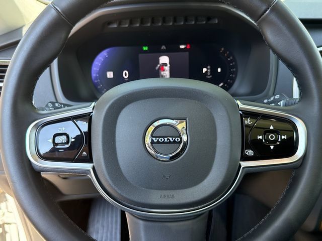 Certified 2024 Volvo XC90 B5 Plus AWD/4WD image 11