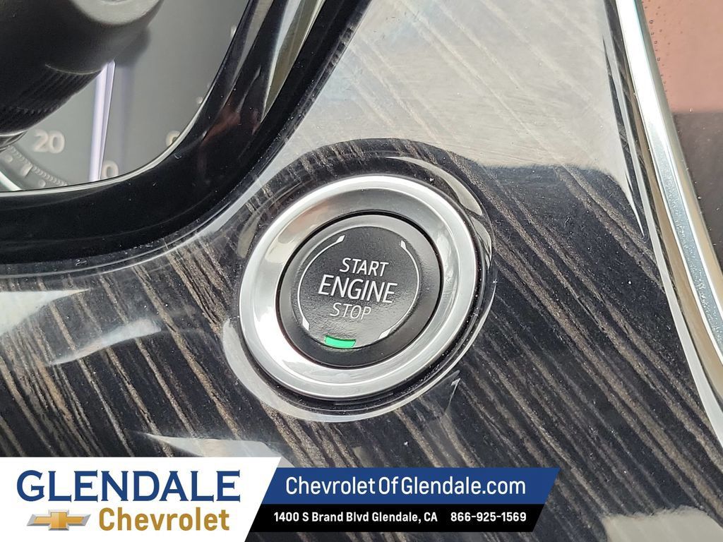 Used 2024 Cadillac XT6 Premium Luxury FWD image 36
