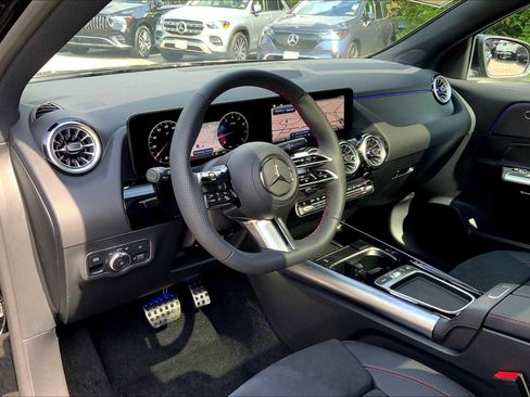 New 2026 Mercedes-Benz GLA 250 4MATIC image 9