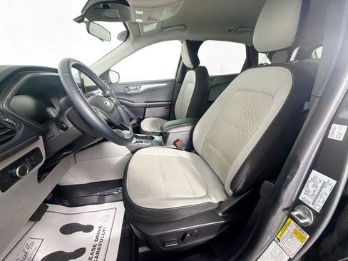 Used 2023 Ford Escape Active AWD/4WD image 19