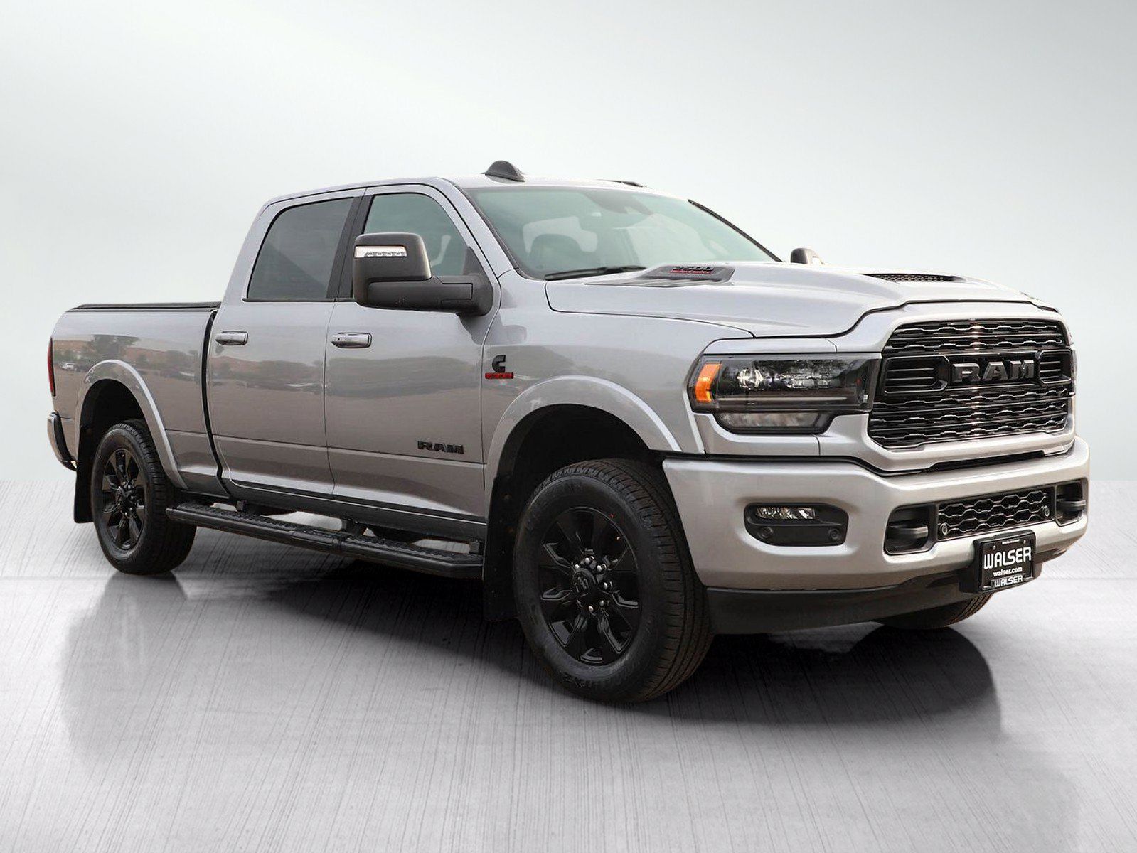 Used 2023 RAM 2500 Limited w/ Night Edition AWD/4WD image 7
