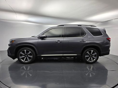 Used 2023 Honda Pilot Elite image 7