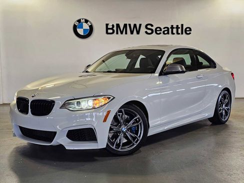 Used 2015 BMW M235i Coupe image 1