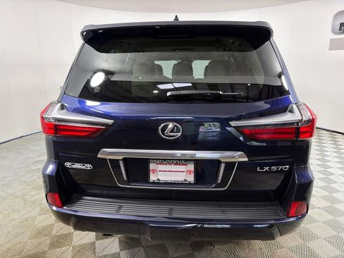 Used 2019 Lexus LX 570 4WD w/ Luxury Package image 6