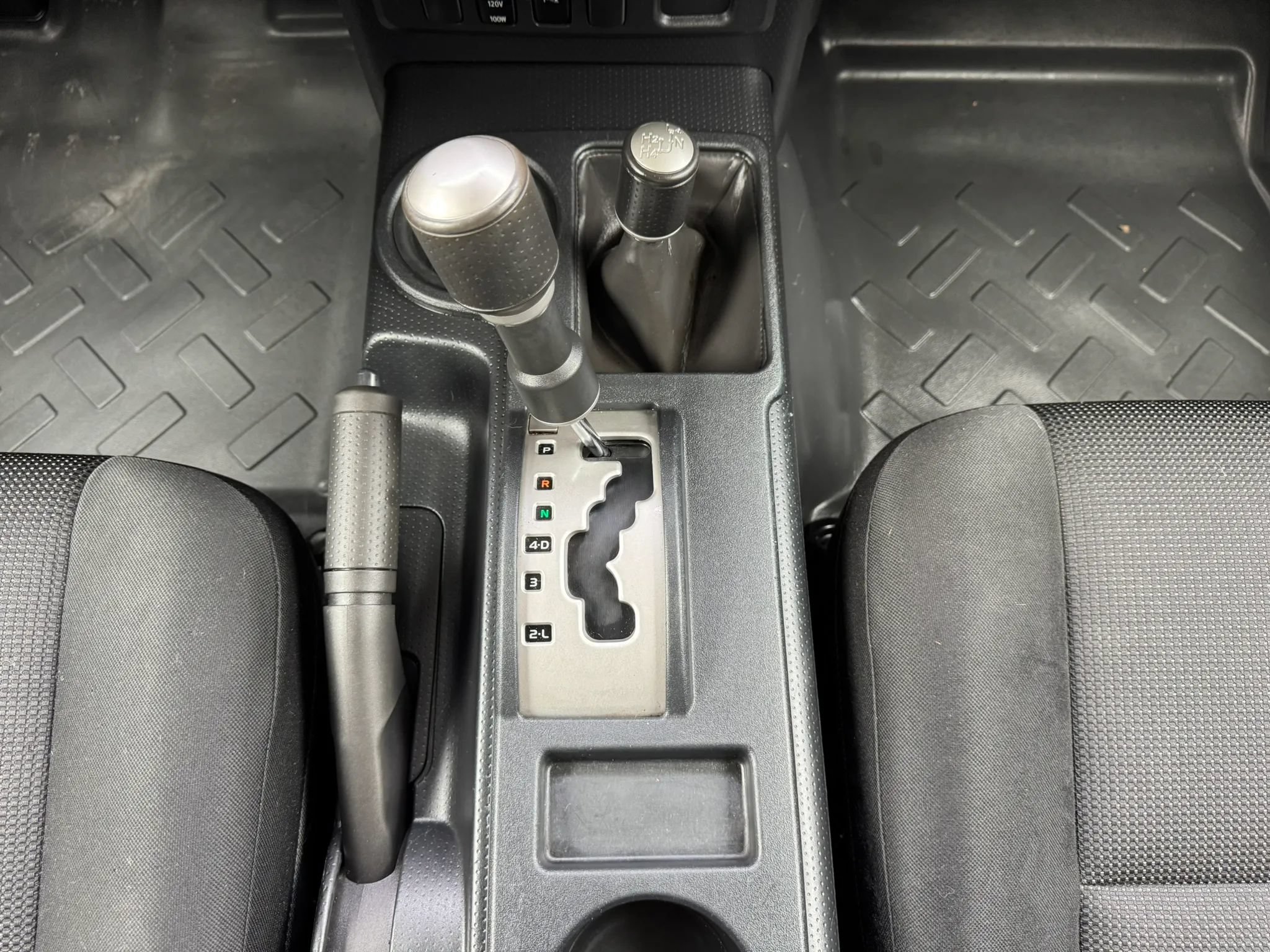 Used 2014 Toyota FJ Cruiser 4WD w/ Upgrade Package image 19