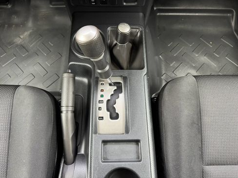Used 2014 Toyota FJ Cruiser 4WD w/ Upgrade Package image 19