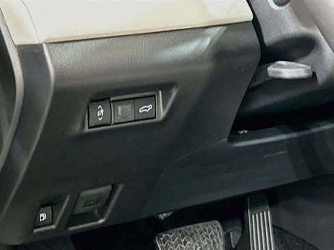New 2026 Toyota RAV4 Limited AWD/4WD image 8
