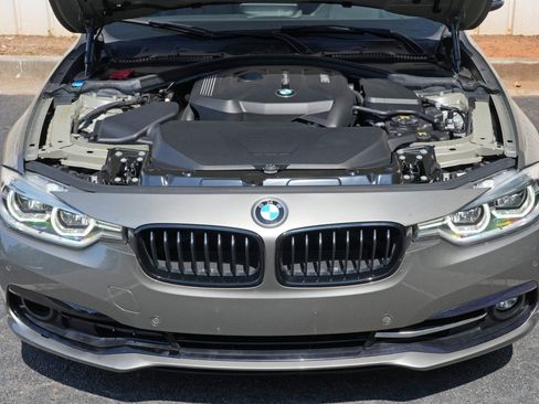Used 2018 BMW 330i Sedan w/ Premium Package RWD image 7