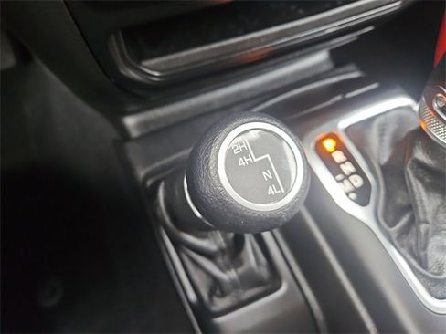 Used 2020 Jeep Gladiator Sport w/ Quick Order Package 24S image 34