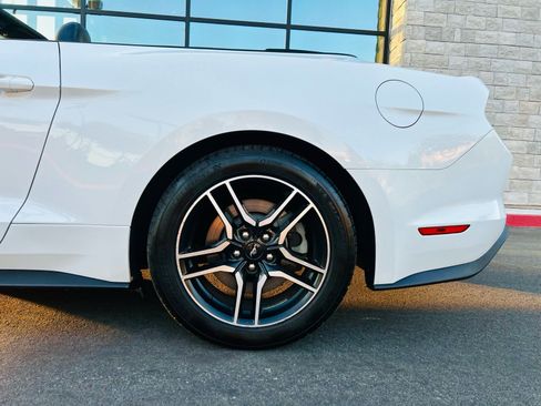 Used 2019 Ford Mustang GT Premium RWD image 30