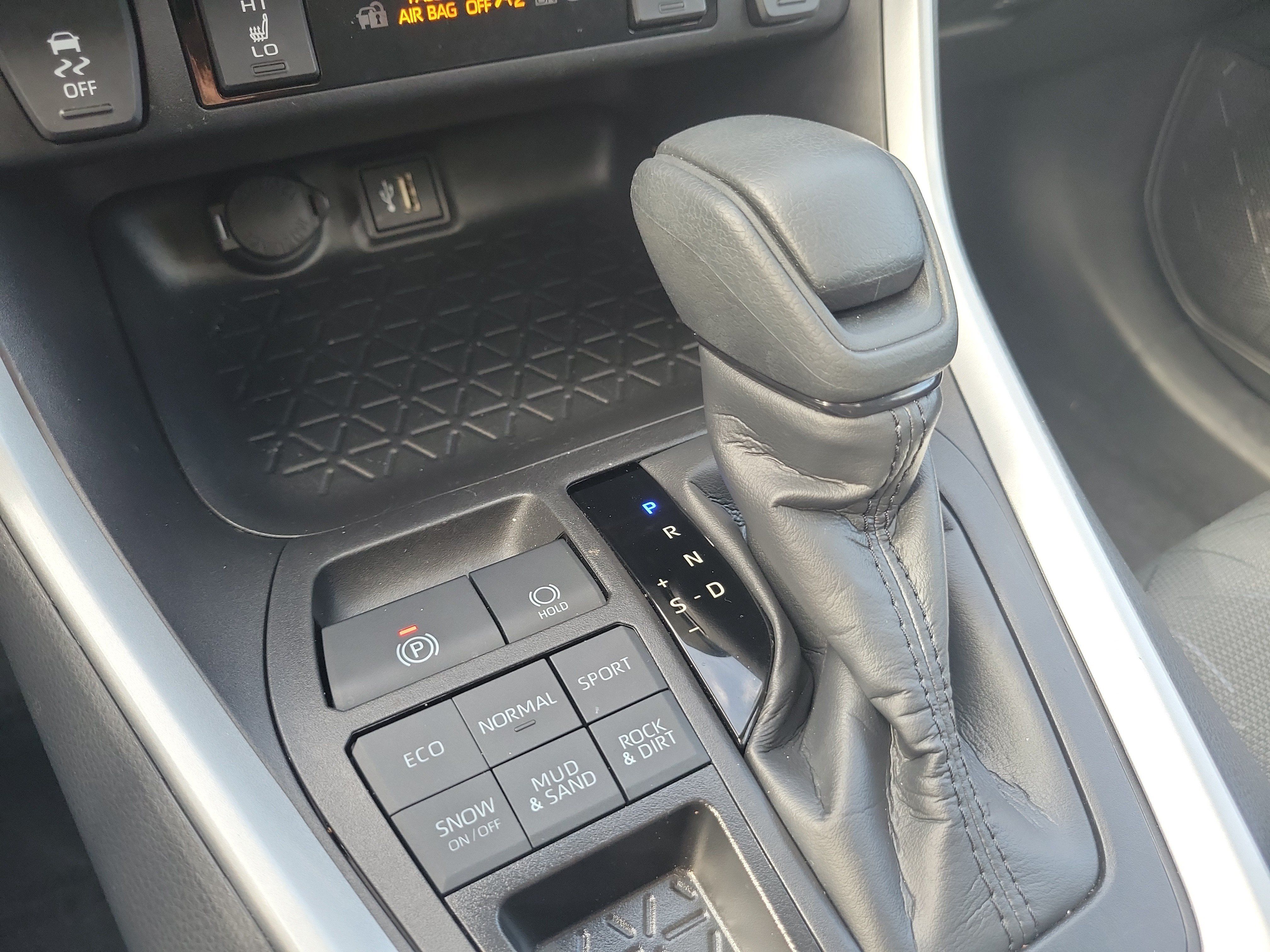 Certified 2023 Toyota RAV4 XLE w/ Convenience Package AWD/4WD image 29