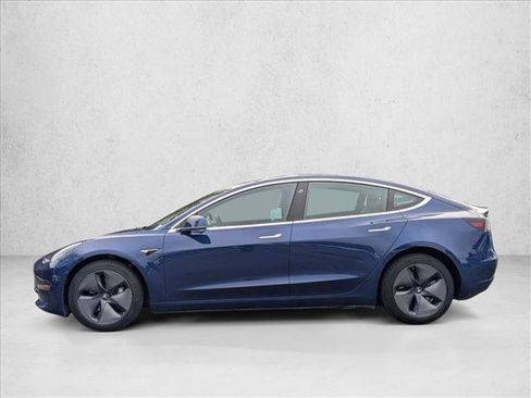Used 2019 Tesla Model 3 Mid Range image 9