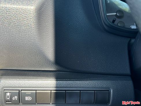 Certified 2025 Toyota Corolla LE FWD image 32