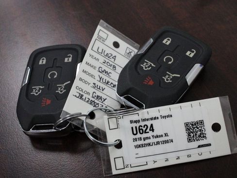 Used 2018 GMC Yukon XL Denali w/ Denali Ultimate Package image 34