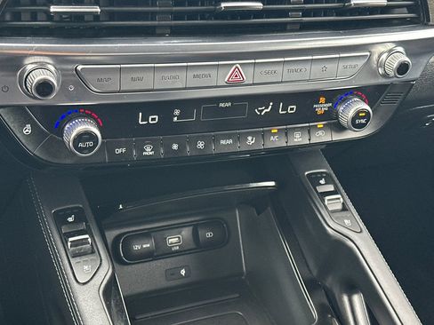 Used 2021 Kia Telluride EX w/ EX Premium Package AWD/4WD image 21